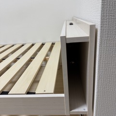 シングルベッドフレーム
の画像