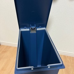 ダストボックス　ネイビーの画像