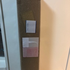 テニスボールカゴとテニスボールの画像