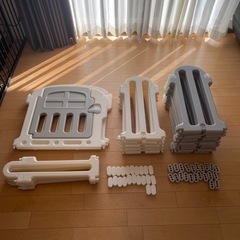 ベビーサークルの画像