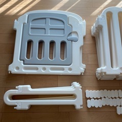 ベビーサークルの画像