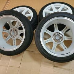 FD2タイプr　225 45 18 バリ溝高年式タイヤ!の画像