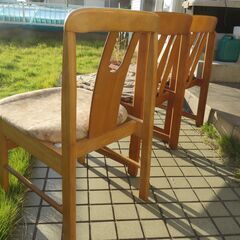 使い込んだ椅子ですが、まだしっかりしています。の画像