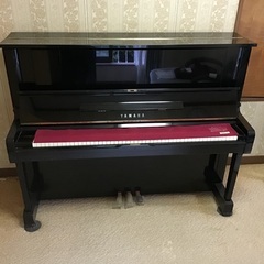 YAMAHA アップライトピアノ 黒  YUS 3232889　の画像
