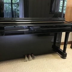 YAMAHA アップライトピアノ 黒  YUS 3232889　の画像