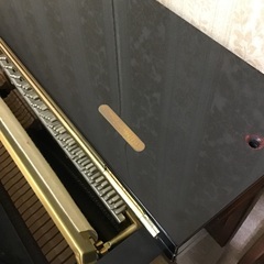 YAMAHA アップライトピアノ 黒  YUS 3232889　の画像