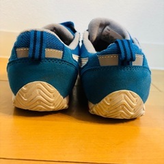 アシックス19.5の画像