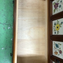 【ドリーム川西店御来店限定】☆ジモティー見たよ♪割引☆  カントリー調4段ローチェスト  クリーニング済み 【99560000037066】の画像