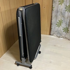 折りたたみシングルベッド
の画像