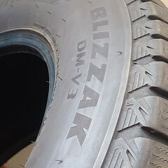 M+S 265/60R18 BLIZZAK DM-V3 4本 9分山の画像