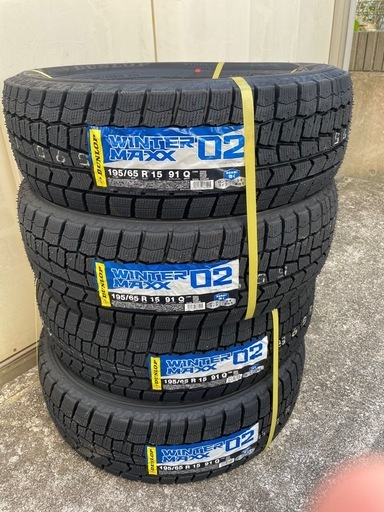 新品スタッドレスタイヤ195/65R15  4本セット