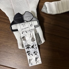 ベビービョルン ベビーキャリア エアー ホワイトグレーの画像