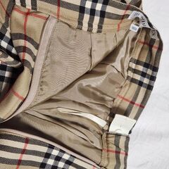 BURBERRY　プリーツスカートの画像