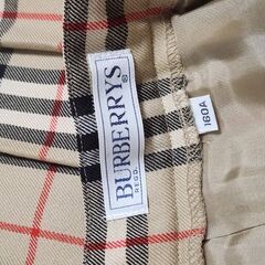 BURBERRY　プリーツスカートの画像