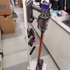 ★リユースのサカイ千葉中央店★ dyson コードレス掃除機   動作確認／クリーニング済み TC5379の画像