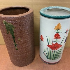 ★一つ 1000円★陶器・花瓶・傘立て・壺※商品の状態や寸法等は現物にてご確認ください。の画像