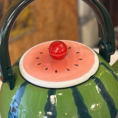 スイカ ケトル やかん 琺瑯 ほうろう キッチン雑貨 インテリア かわいい レトロ デザインケトル アウトドア キャンプ kettle watermelon enamel kitchen vintageの画像