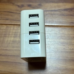USB 充電器  4ポートの画像