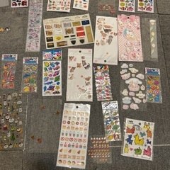 ぷにぷに、キラキラ、キャラクター、かわいいシールの画像