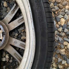 19インチアルミタイヤ2020年タイヤ30プリウスの画像