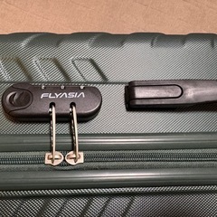 スーツケース　預け入れサイズの画像
