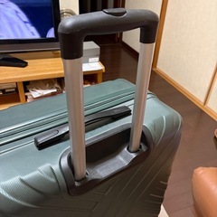 スーツケース　預け入れサイズの画像