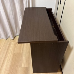 パソコン用デスクの画像