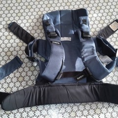 抱っこ紐　ベビービョルンの画像