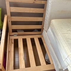 IKEA2人掛けソファ　木製木枠クッションカバー取り外し可の画像