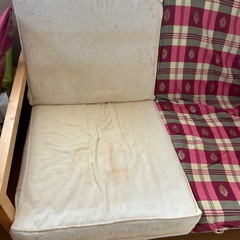 IKEA2人掛けソファ　木製木枠クッションカバー取り外し可の画像