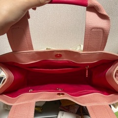 トリーバーチトートバッグの画像