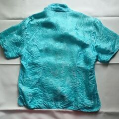 双桃 DOUBLE PEACH ライトブルー チャイナ服 サテン 半袖 サイズMの画像