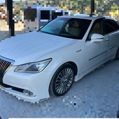 crown ロイヤルサルーンGハイブリッドクラウンの画像