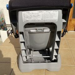 チャイルドシート差し上げます。の画像