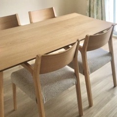 【⭐️2025年6月購入、ほぼ新品】ダイニングテーブル+チェアセットの画像