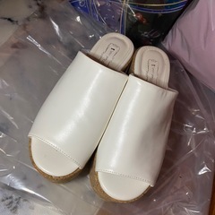 新品★ウェッジソール サンダルの画像