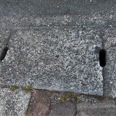 セーフティプレート　側溝の継ぎ目の穴ふさぎ　未使用品　の画像