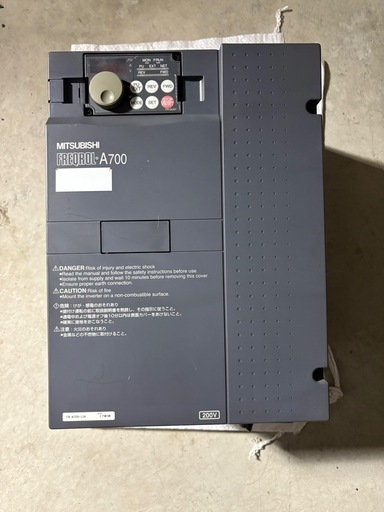 三菱電機インバーター　FR-A720-11K