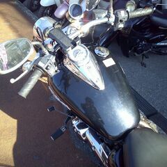 NO.5575　ドラッグスター２５０（ＶＧ０２Ｊ）　空冷Ｖツイン２５０ｃｃ　スラッシュカットマフラー　ロングシーシーバー　サイドバック　ブラック　☆彡の画像