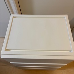 ＜美品＞チェスト 収納 タンス プラスチック ホワイト4段  の画像