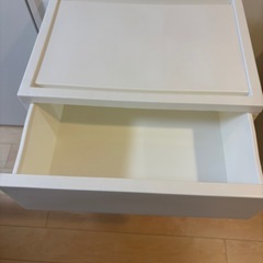 ＜美品＞チェスト 収納 タンス プラスチック ホワイト4段  の画像