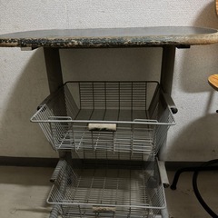 IKEA 回転チェア&バスケットワゴンの画像