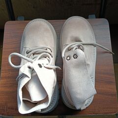 新品 23.5cm レディース ブーツ ホワイト 厚底 シューズ 普段着 識別番号:【B096-S】の画像