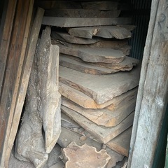 欅(ケヤキ)むくいた無垢板の画像