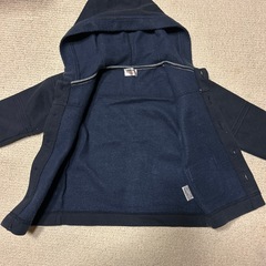 マリークレール　95 紺のパーカーの画像