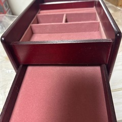 アクセサリー入れかがみつき鏡付きの画像