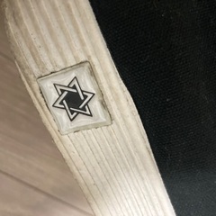 ブランドスニーカー23.5。の画像