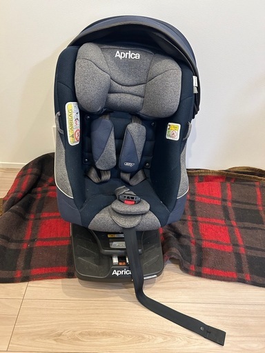 アップリカ　R129 クルリラ　チャイルドシート