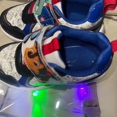 パウパトロールシューズ 光る 16cmの画像