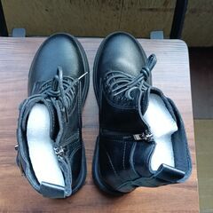 新品 23cm レディース ブーツ ブラック 厚底 シューズ 普段着 識別番号:(B098-S)の画像